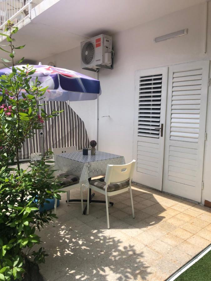 Apartment & Rooms Laura Brela Εξωτερικό φωτογραφία