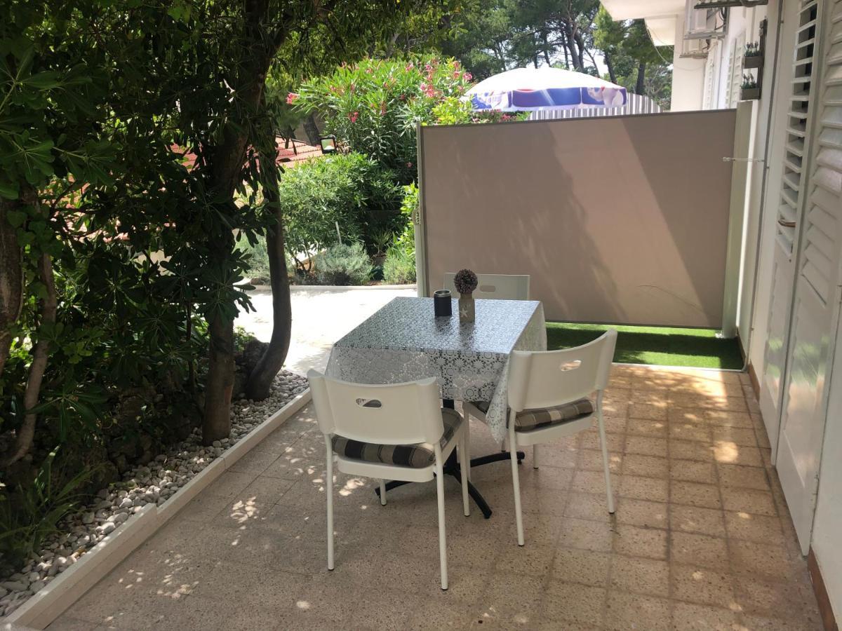 Apartment & Rooms Laura Brela Εξωτερικό φωτογραφία
